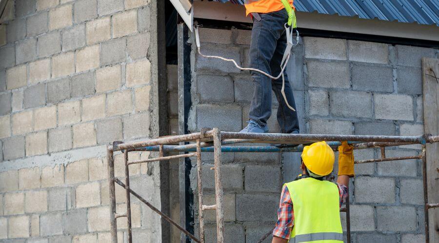Expert Emergency Roof Repairs services in Gillett, AR